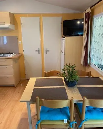 Mobil Talmont Charente Maritime 17 Campsite Barzan